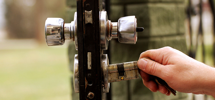 front door latch repair Suisun City